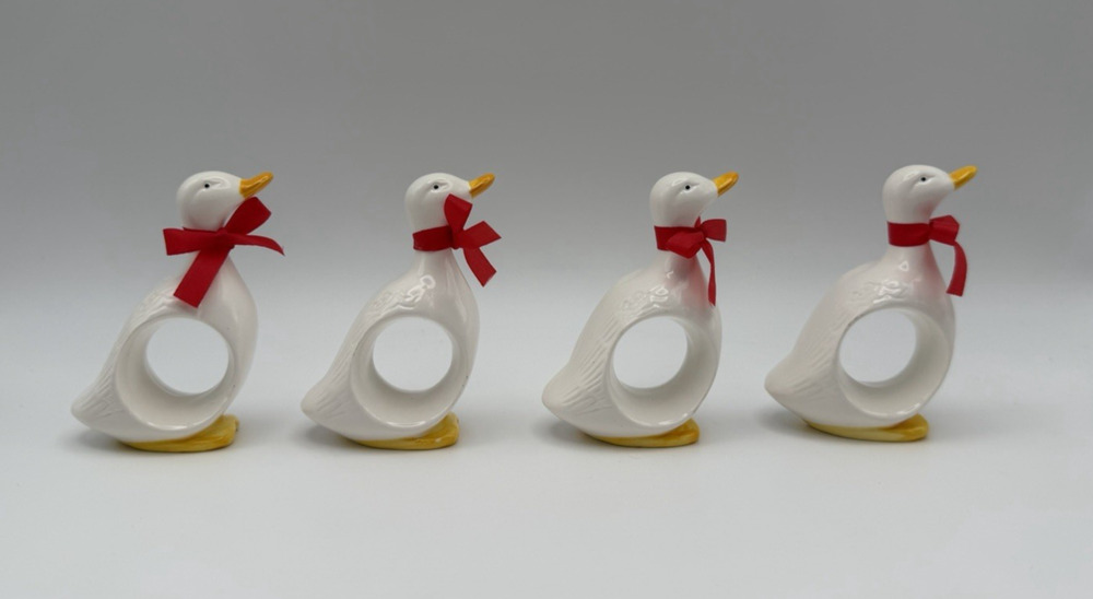 Vintage White Ceramic Duck Napkin Rings Set of 4 Red Bows Farmhouse Cottagecore